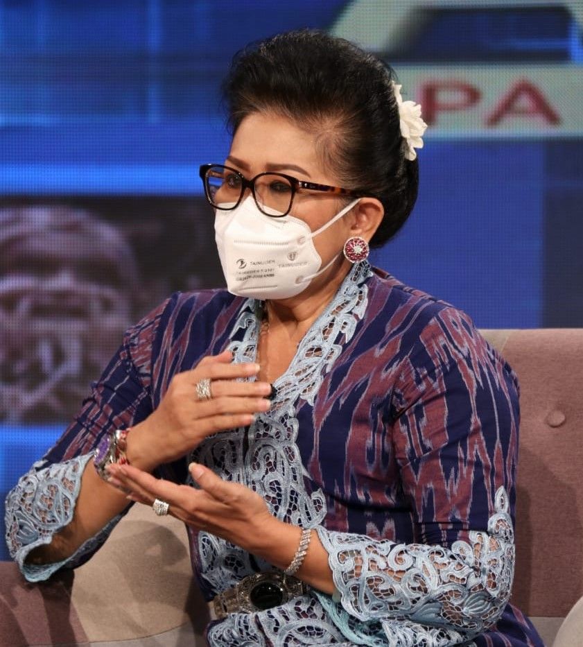 podiumnews.com-Dekranasda Bali Ajak Semua Elemen Turut Lestarikan Kain Tenun Endek Bali